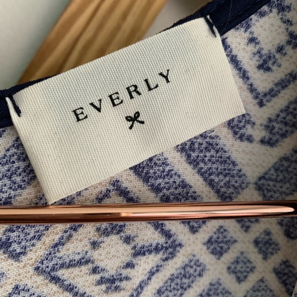 🛍 Everly Patterned Dress - Picture 3 of 4